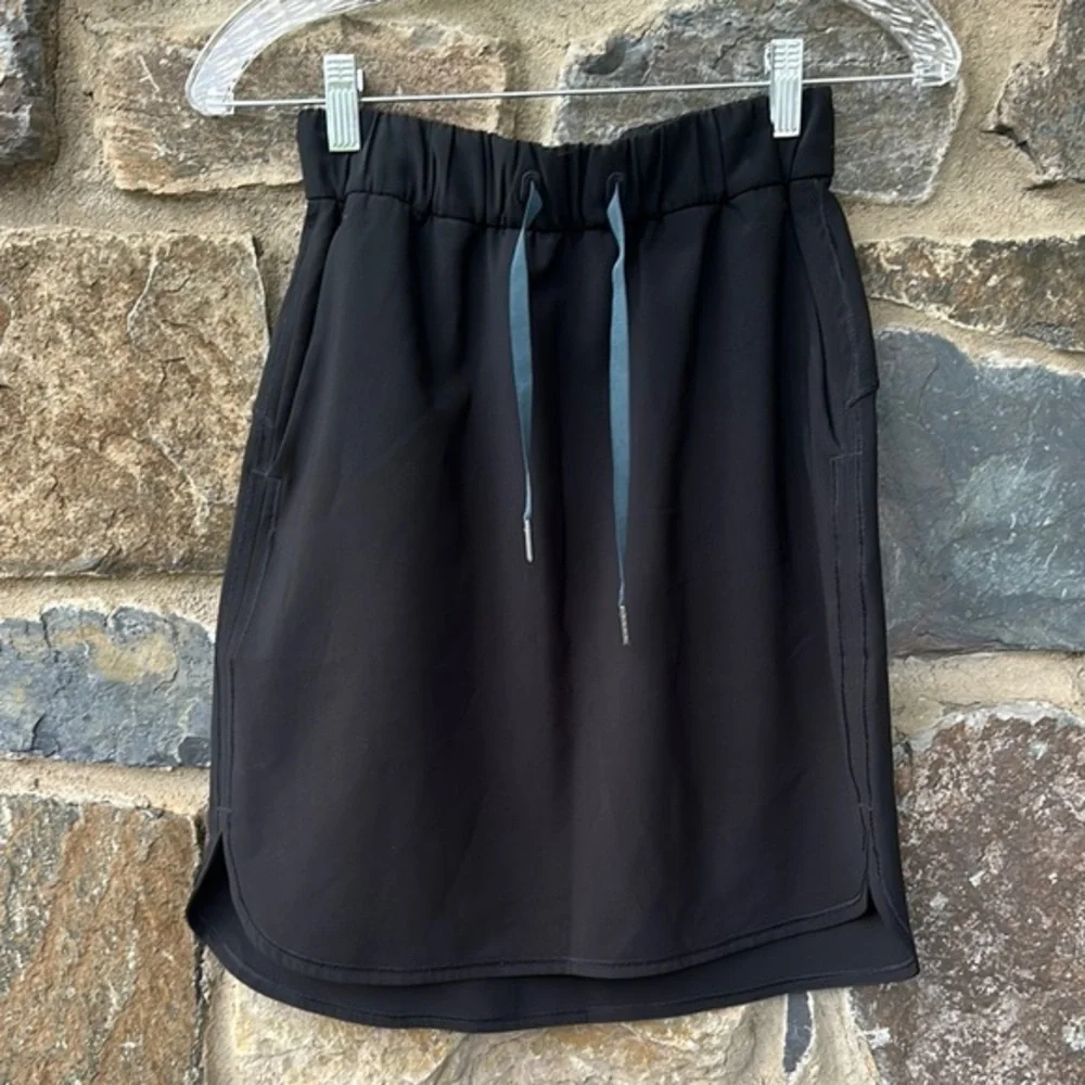 Lululemon On The Fly Skirt Size size 4